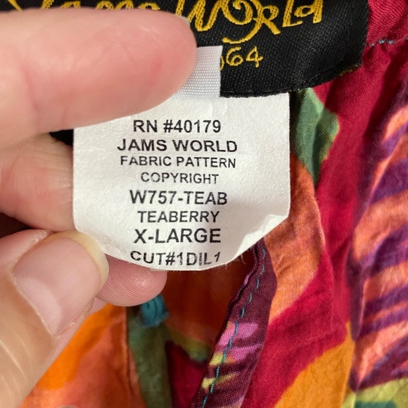 JAMS WORLD Teaberry Floral Cropped Pants Made in Hawaii Sz XL - Picture 4 of 10